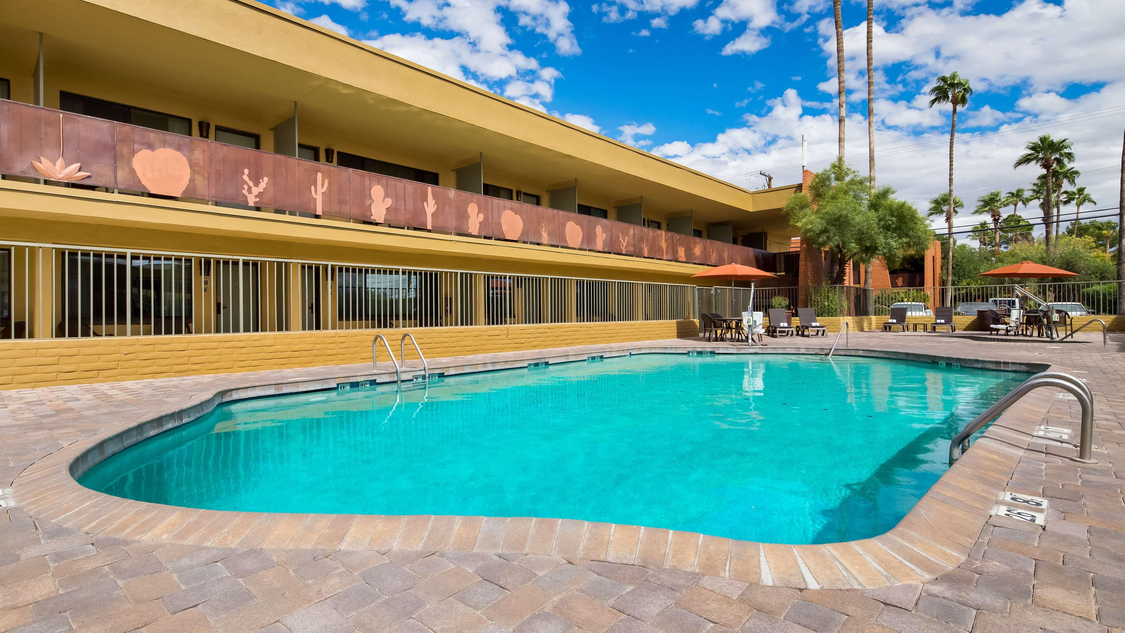 Best Western Royal Sun Inn & Suites Tucson Exteriör bild