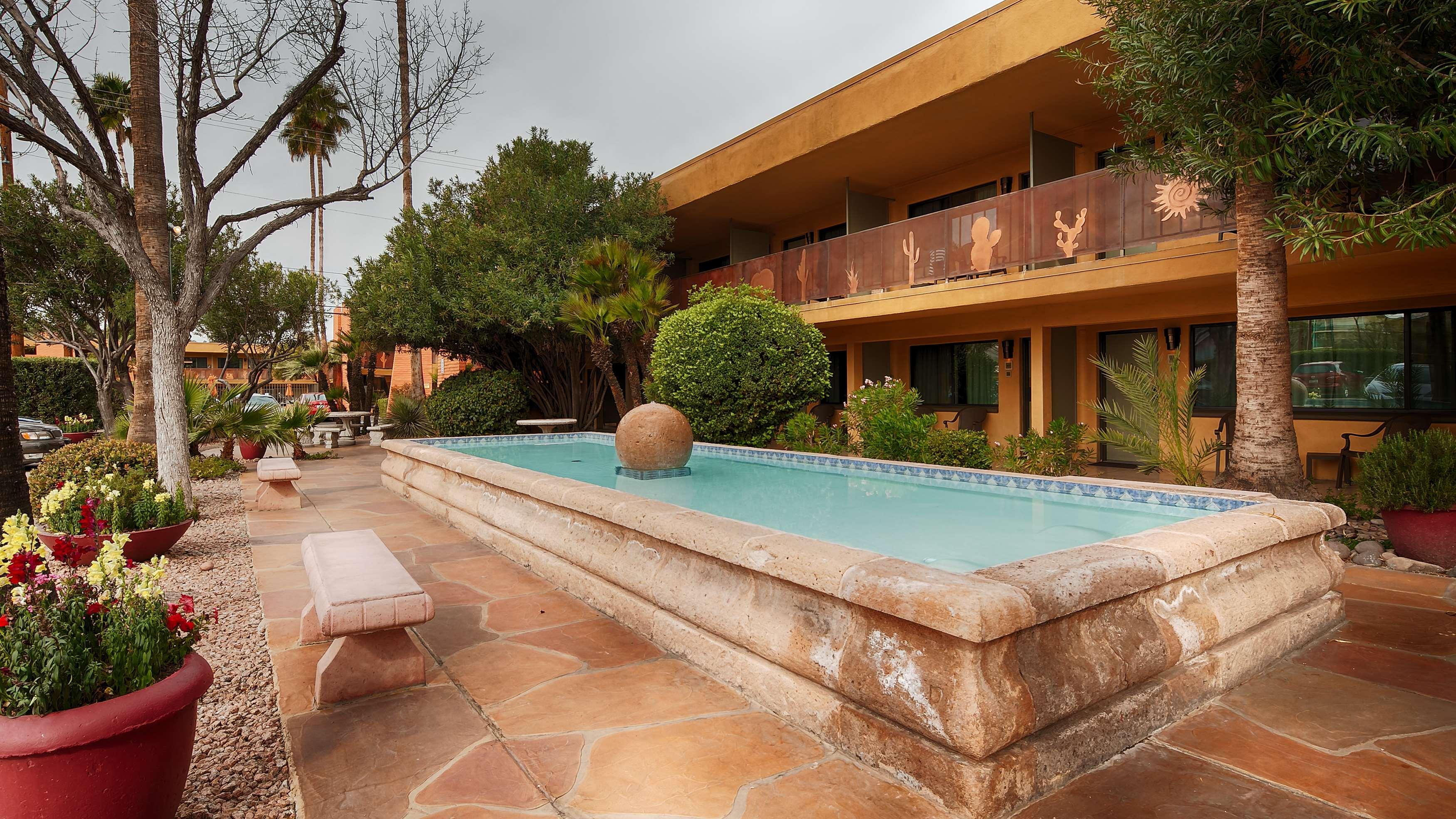 Best Western Royal Sun Inn & Suites Tucson Exteriör bild