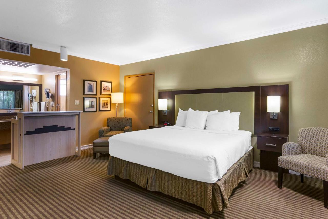 Best Western Royal Sun Inn & Suites Tucson Exteriör bild