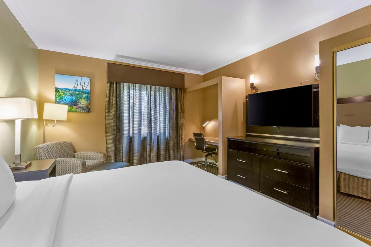Best Western Royal Sun Inn & Suites Tucson Exteriör bild