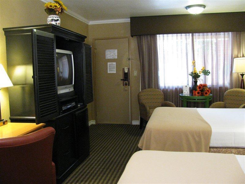 Best Western Royal Sun Inn & Suites Tucson Exteriör bild